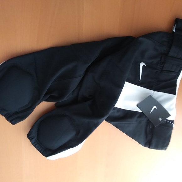 Nike Football Pants | Mens Sm, Md, Lg - Picture 6 of 15